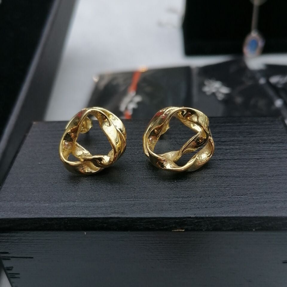 Pimli Kıvrım Gümüş Küpe Altın Kaplama