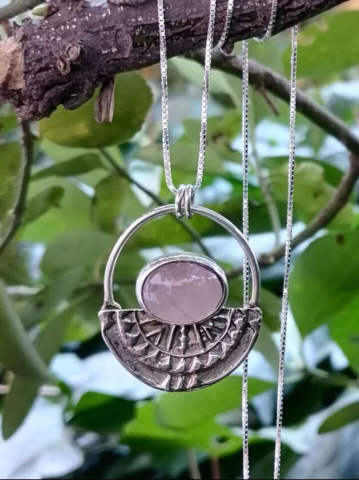 Rose Quartz Totem Kolye