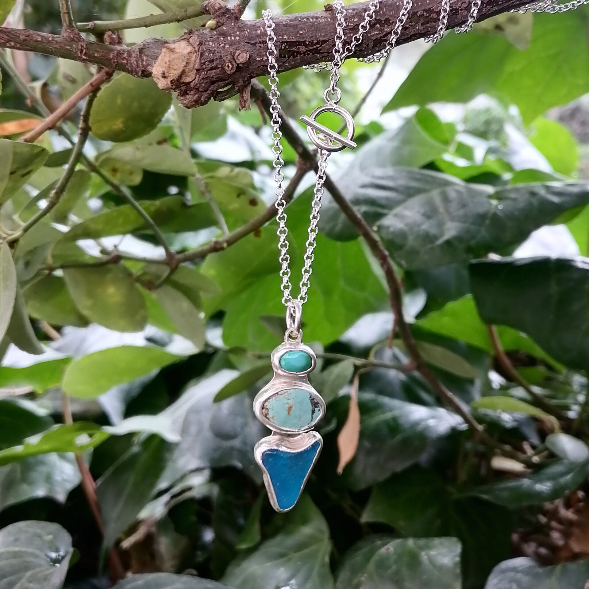 Turkuaz ve Deniz Camı Gümüş Kolye