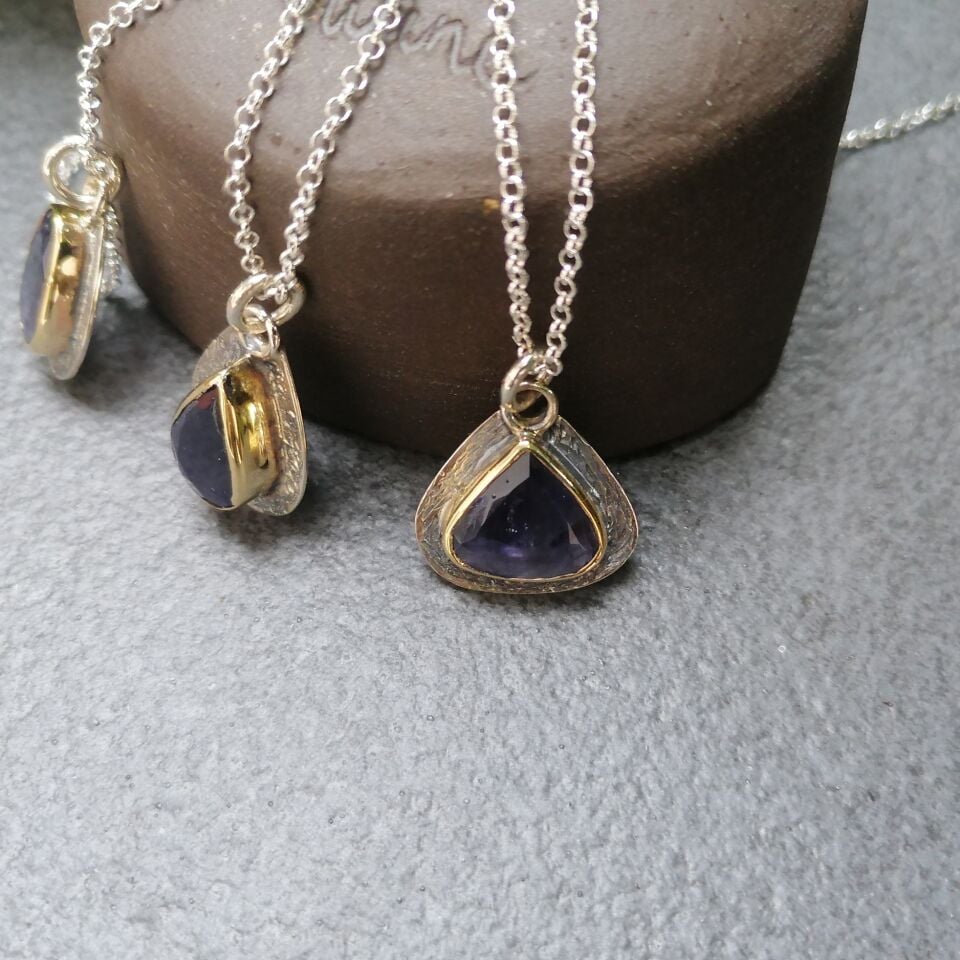 Tanzanite Taşlı Altın Sıvama Gümüş Kolye I