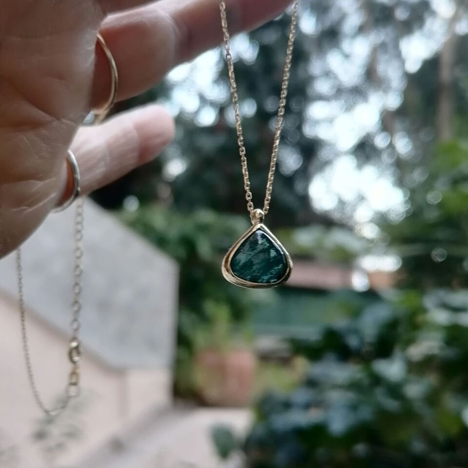 Yeşil Turmaline Taşlı  Altın Kolye