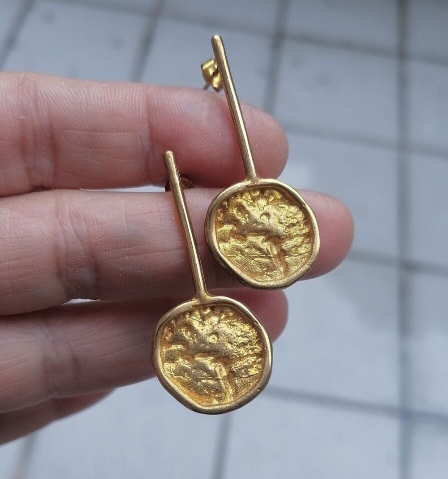 Yeryüzü Gümüş Uzun Küpe Altın Kaplama