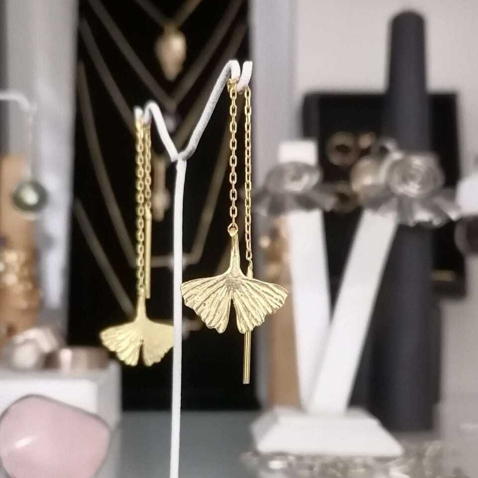 Gümüş Ginkgo Yapraklı Zincir Küpe