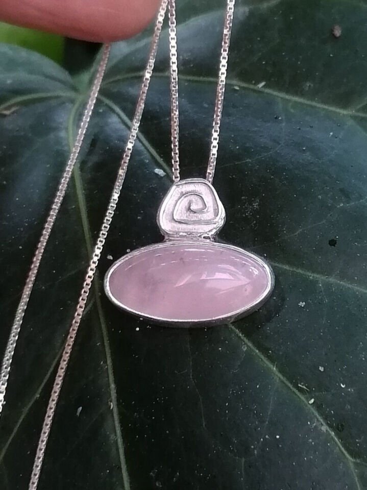 Elips Rose Quartz Gümüş Kolye