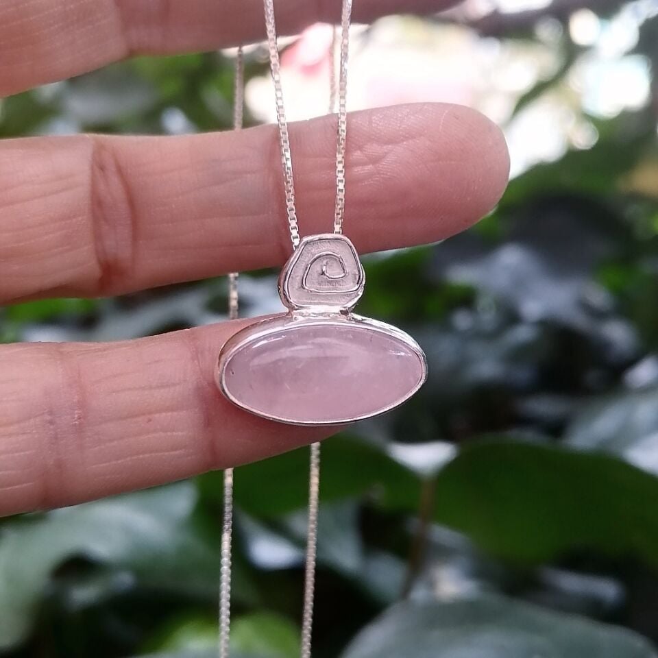 Elips Rose Quartz Gümüş Kolye