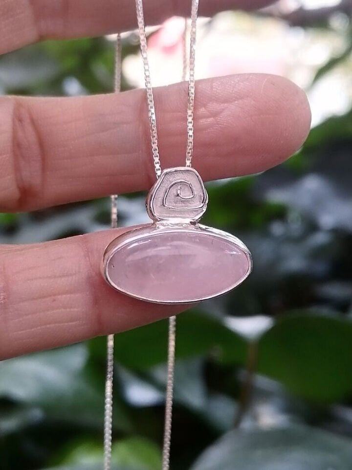 Elips Rose Quartz Gümüş Kolye