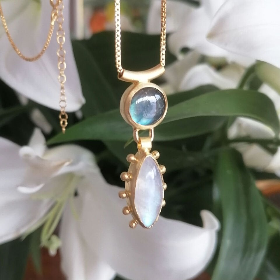 Labradorite ve Ay Taşlı Benekli Gümüş Kolye Altın Kaplama