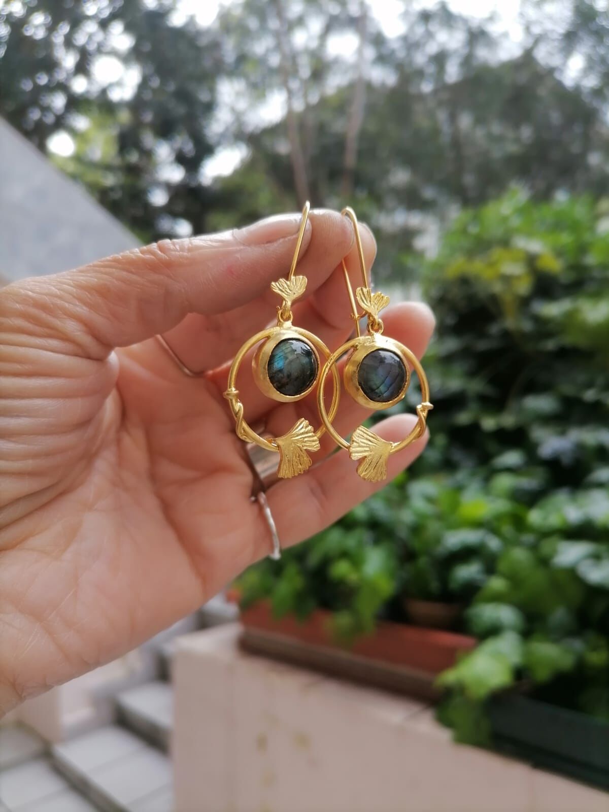 Labradorite Taşlı Ginkgo Detaylı Gümüş Küpe Altın Kaplama