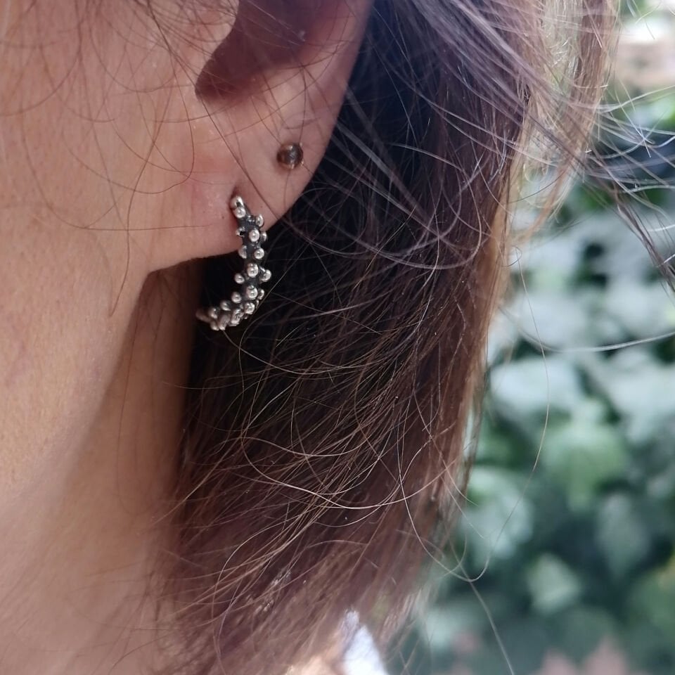 Düz Benek Gümüş Küpe