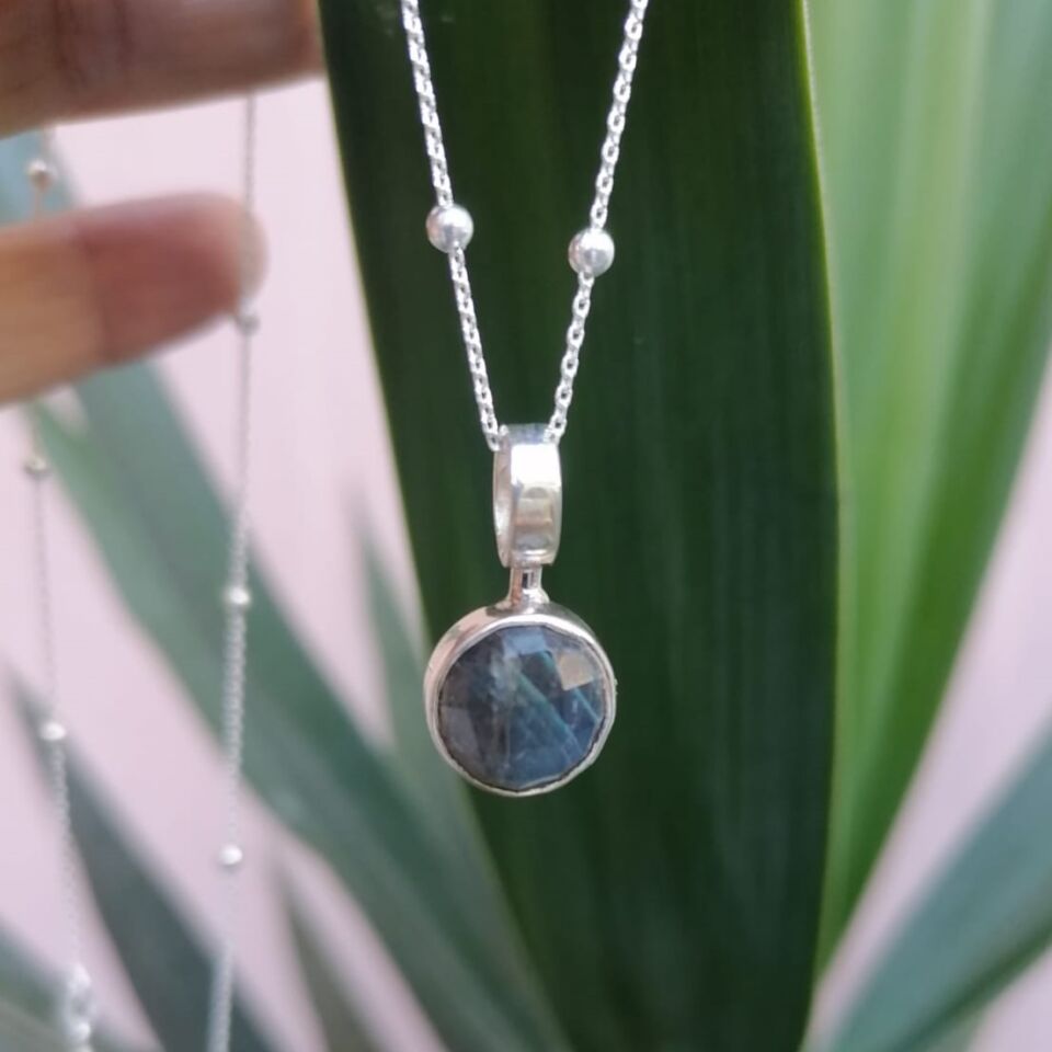 Faset Kesim Labradorite Taşlı Gümüş Kolye