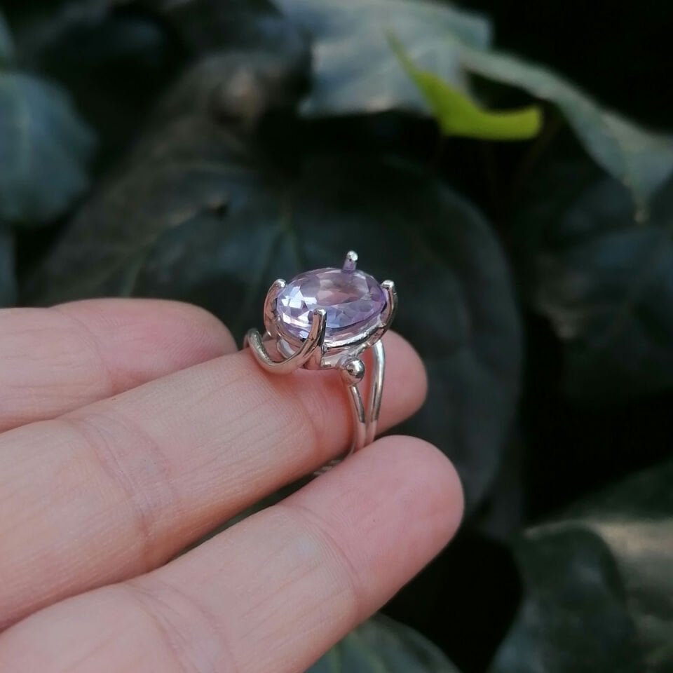 Ametist Taşlı Tırnaklı Gümüş Yüzük