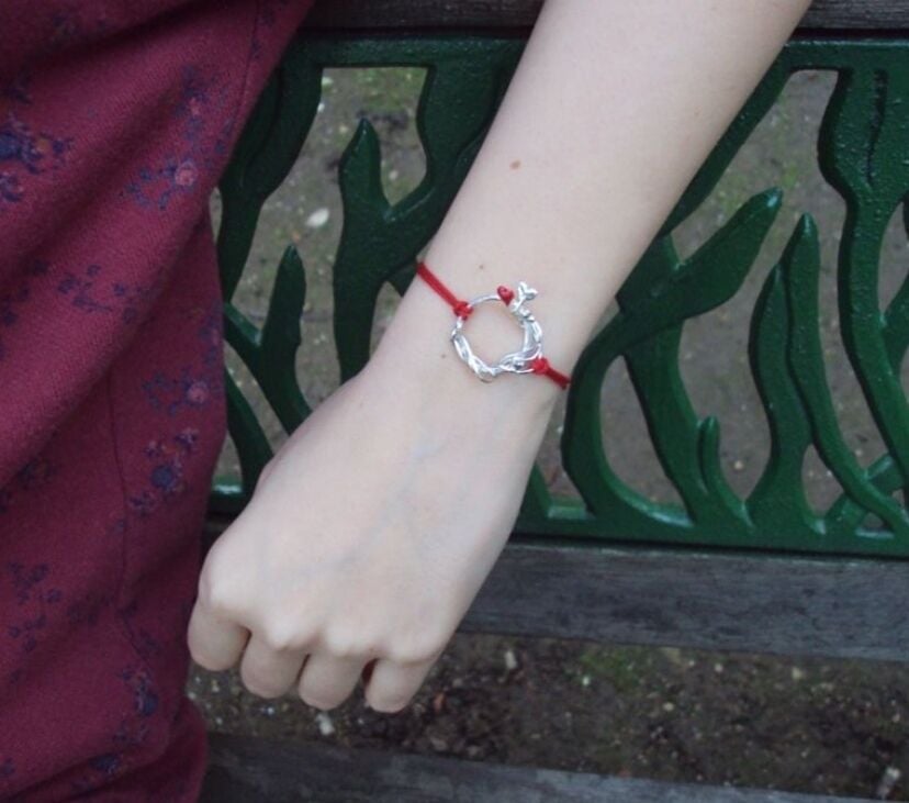 Kırmızı Kalpli Sevgi Bilekliği Gümüş Kaplama