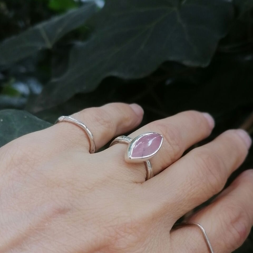 Mekik Rose Quartz Gümüş Yüzük