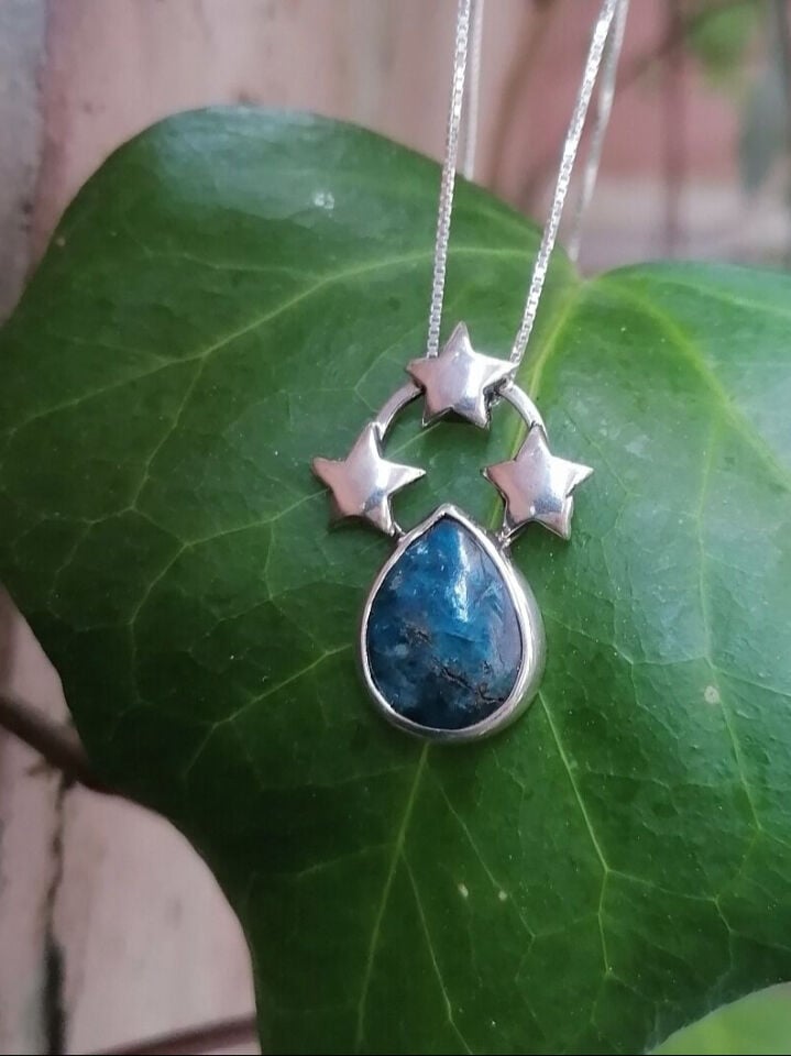 Apatite Taşlı Yıldızlı Kolye