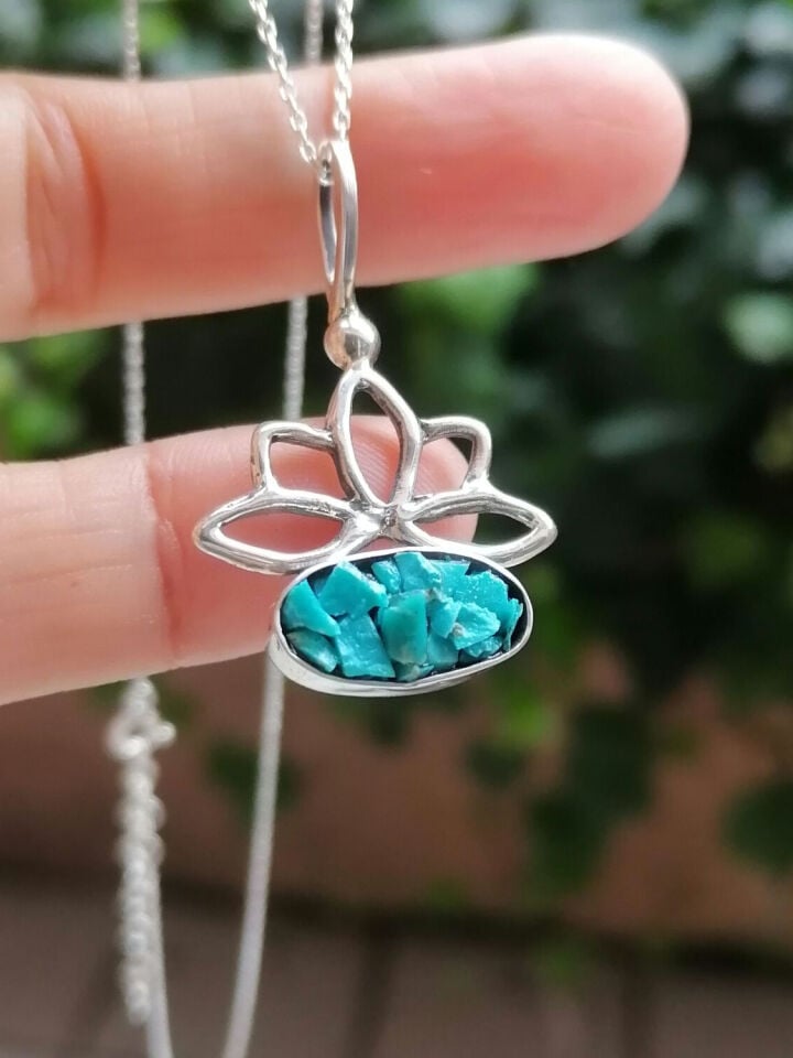Gümüş Lotus Figürlü Turkuaz Kolye