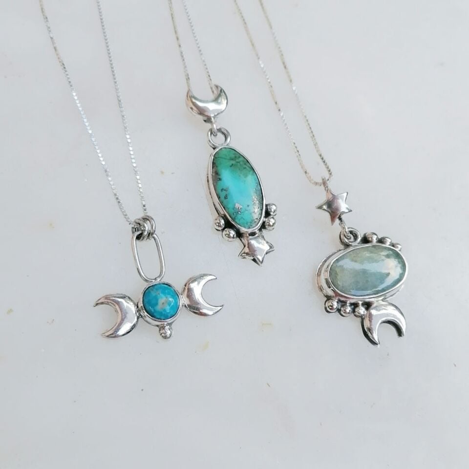 Turkuaz Taşlı Gümüş Ay Kolye