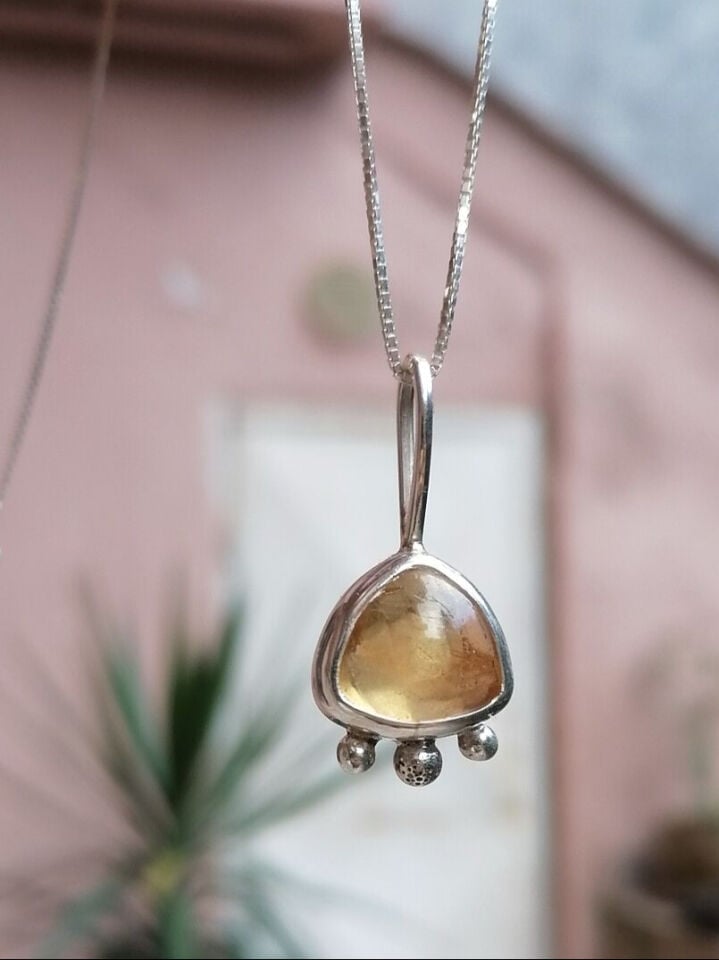 Üç Benekli Citrine Kolye