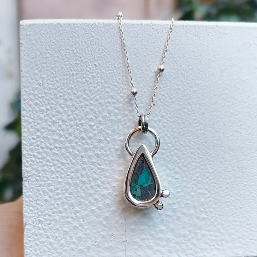 Yeşil Turkuaz Taşlı Gümüş Kolye