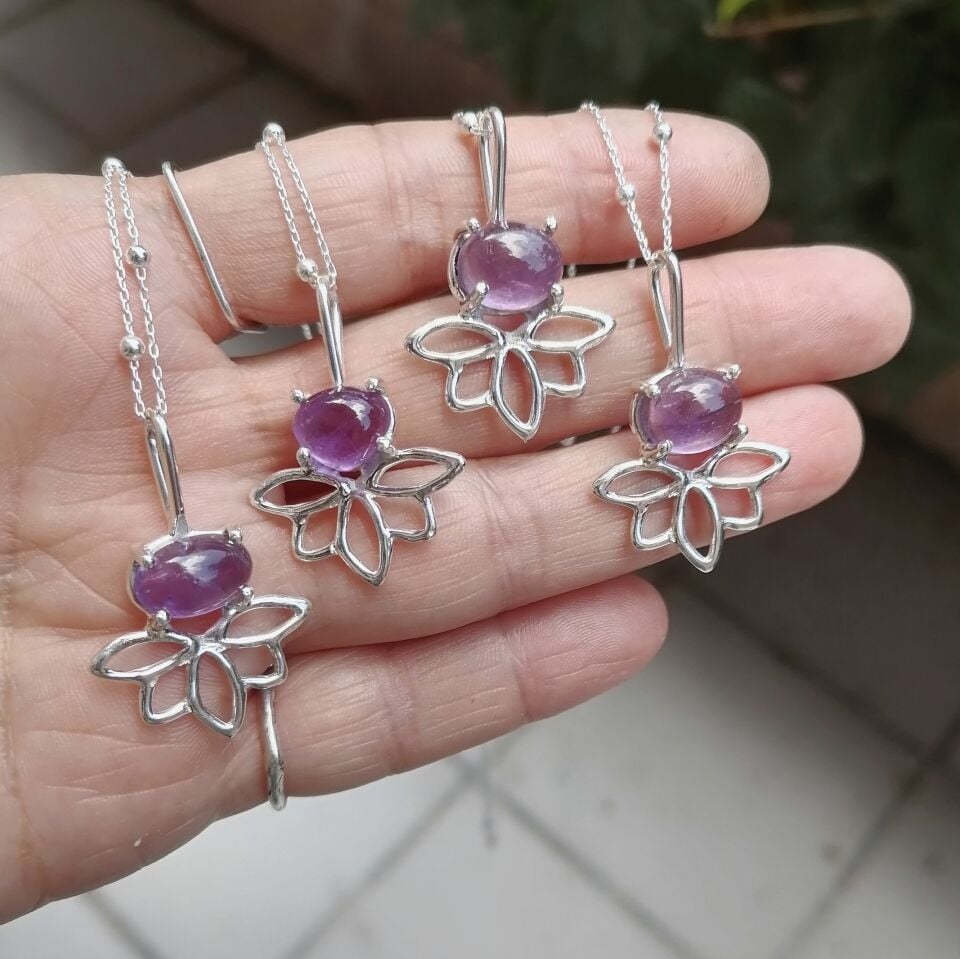 Lotus Çiçeği Ametist Gümüş Kolye