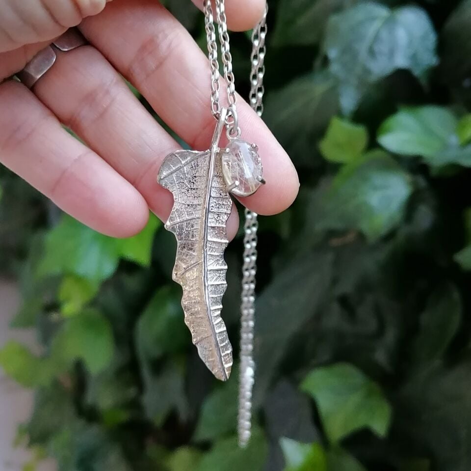 Rutilated Quartz Taşlı Gümüş Yaprak Kolye