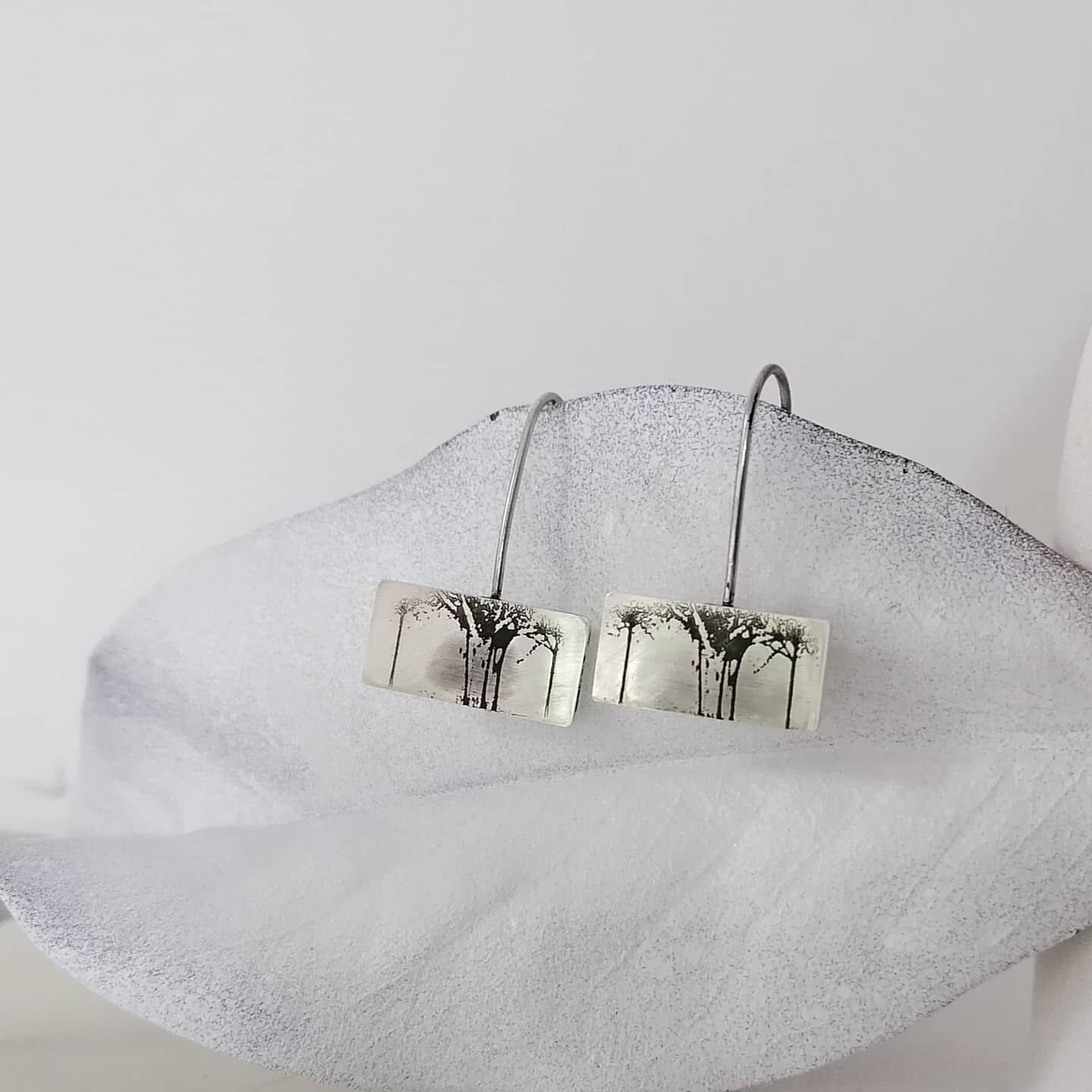 Ağaç Desenli Dikdörtgen Küpe