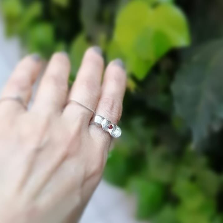 Garnet Taşlı Gümüş Quadrate Yüzük