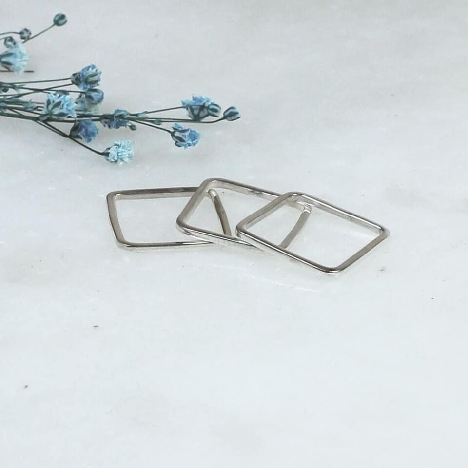 Kare Formlu Gümüş Tiny Yüzük