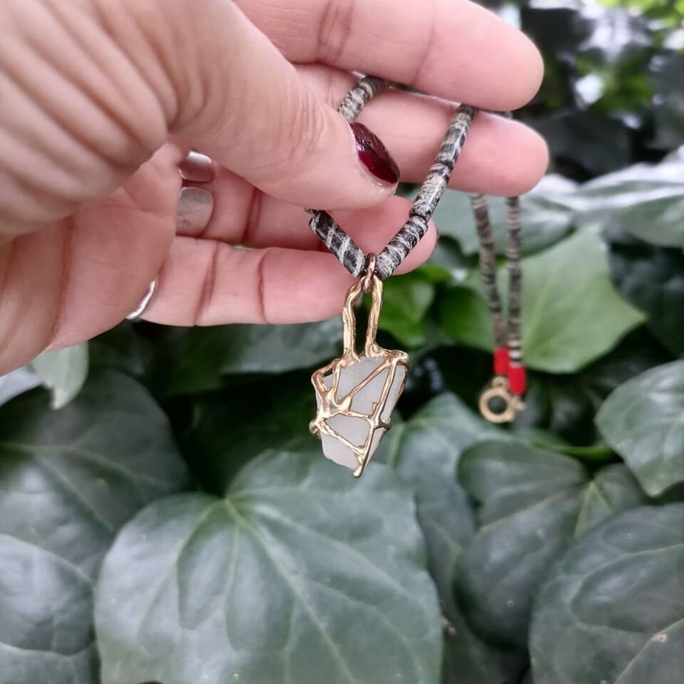 Serpentine Dizide Deniz Camı Bronz Kolye