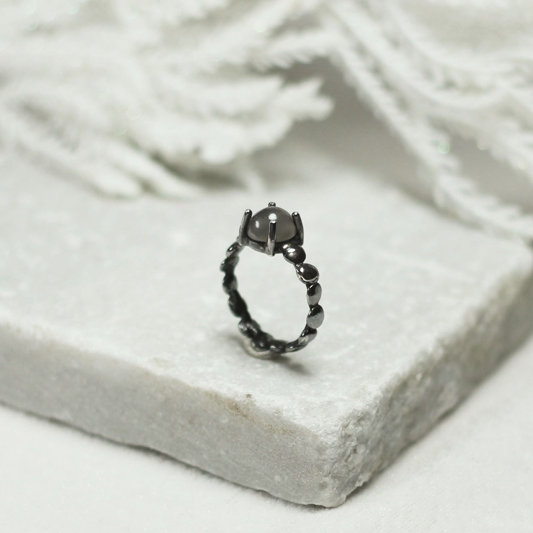 Ay Taşlı Okside Bubble Yüzük Gümüş