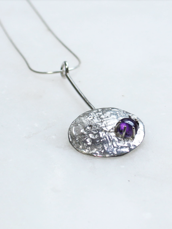 Ametist-tasli-krater-kolye