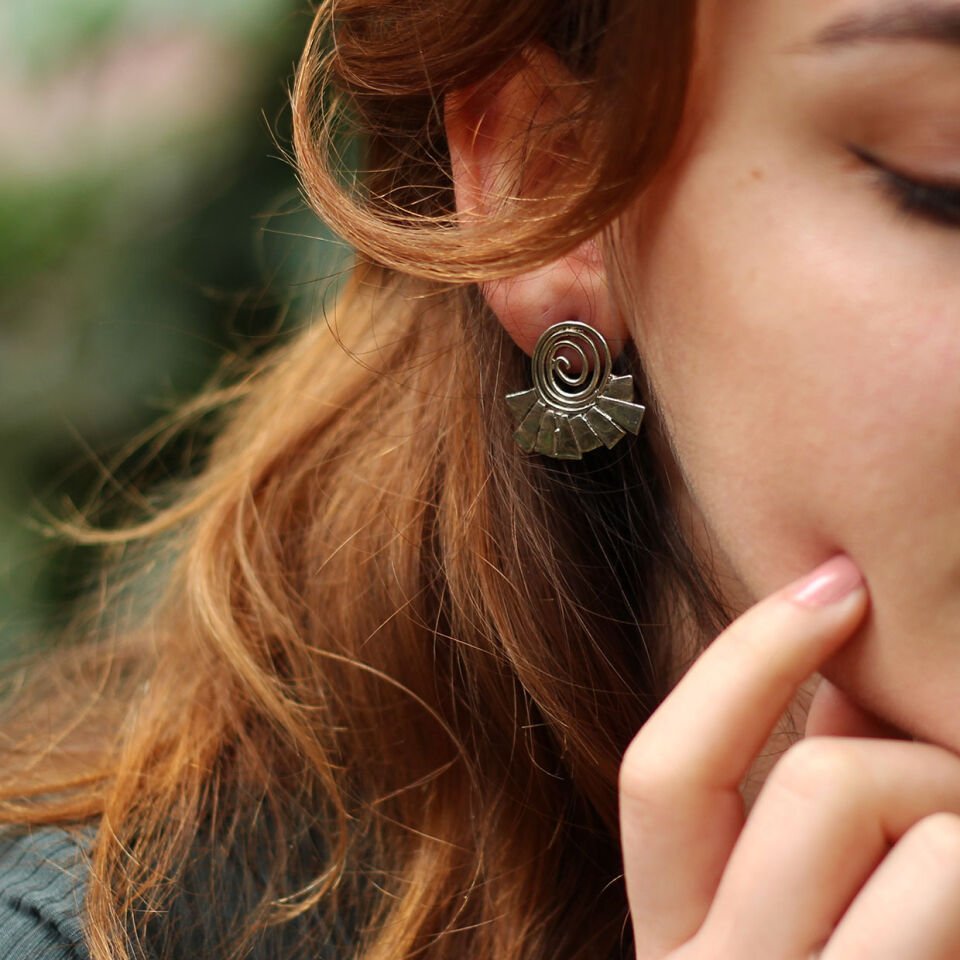 Yelpaze Gümüş Küpe