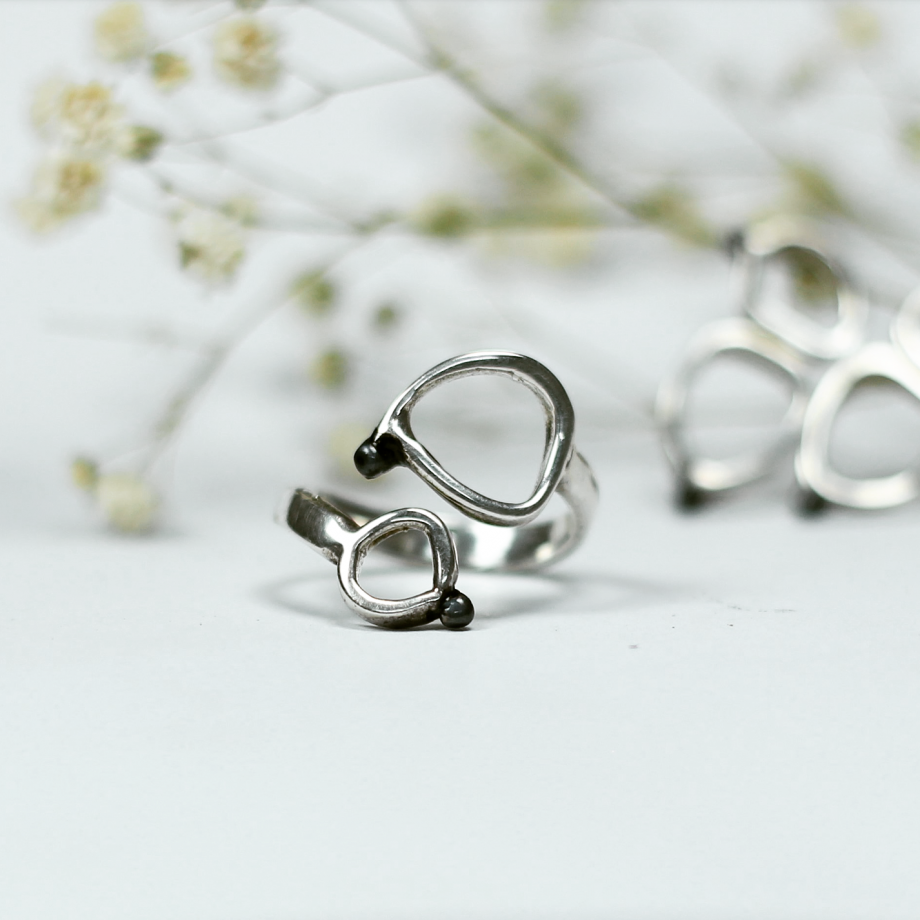 İki Damla Gümüş Yüzük