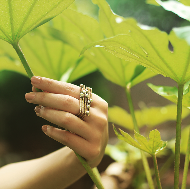 Gümüş Güverseli Köşeli Bronz Yüzük