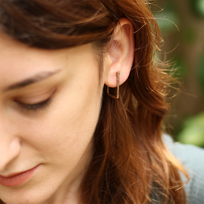 Köşeli Bronz Küpe