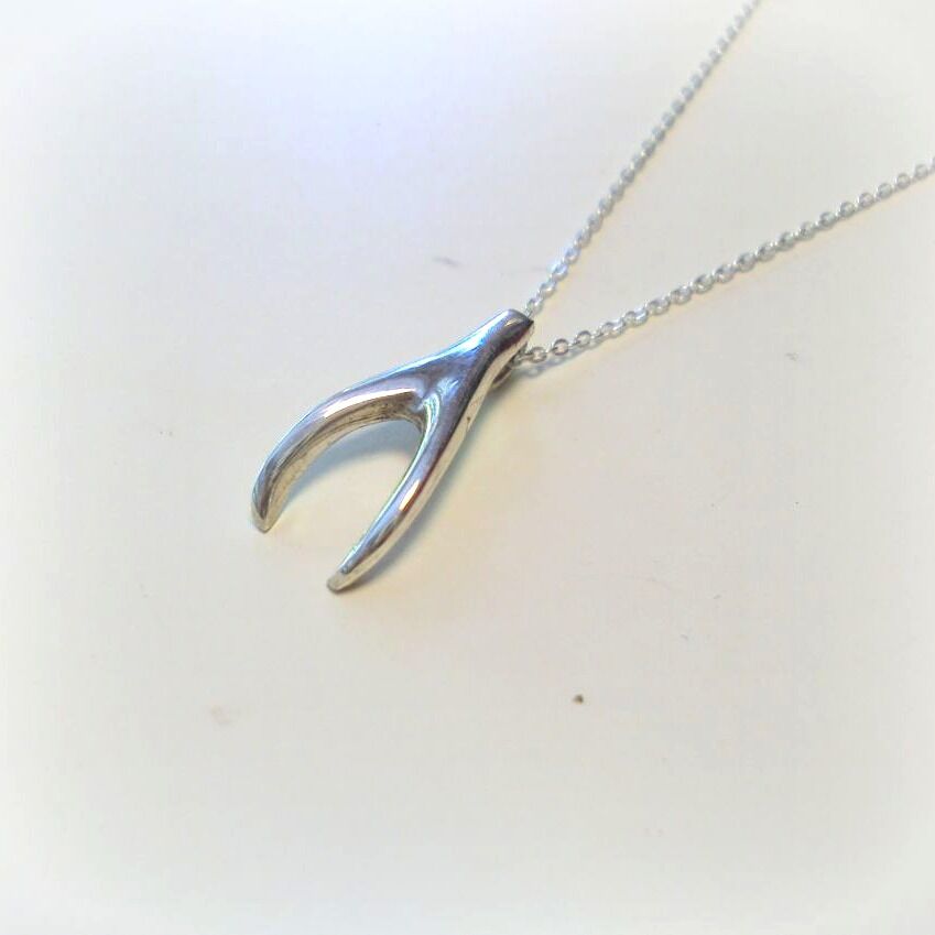 Lades Figürü Gümüş Kolye