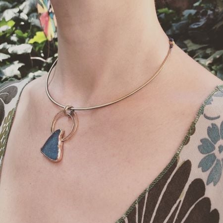 Deniz Camı Üç Halkalı Bronz Kolye