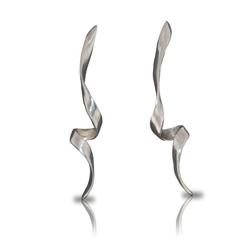 Gümüş Kıvrım Küpe