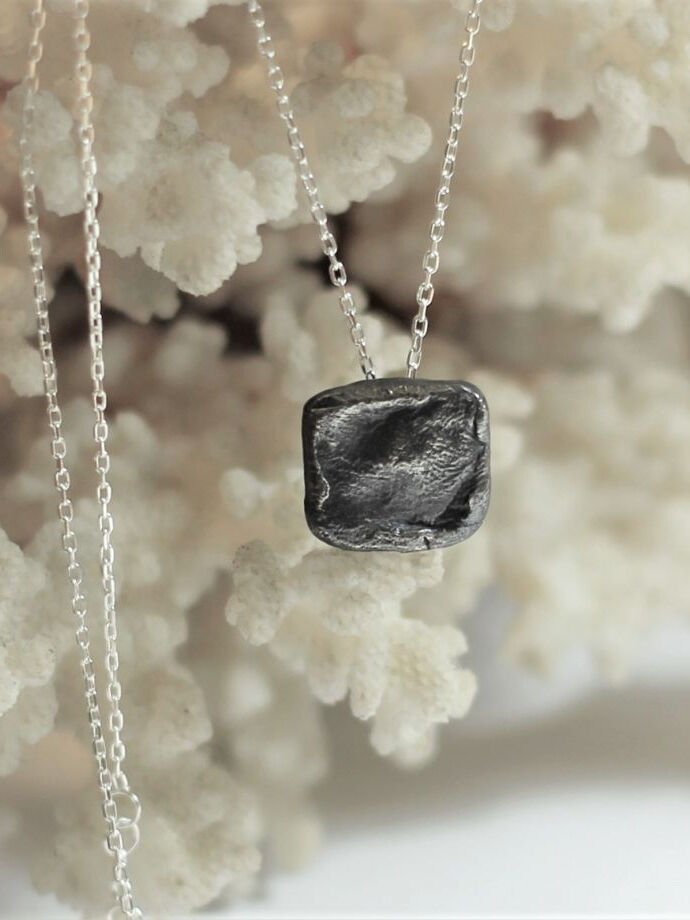 Gümüş Quadrate Kolye