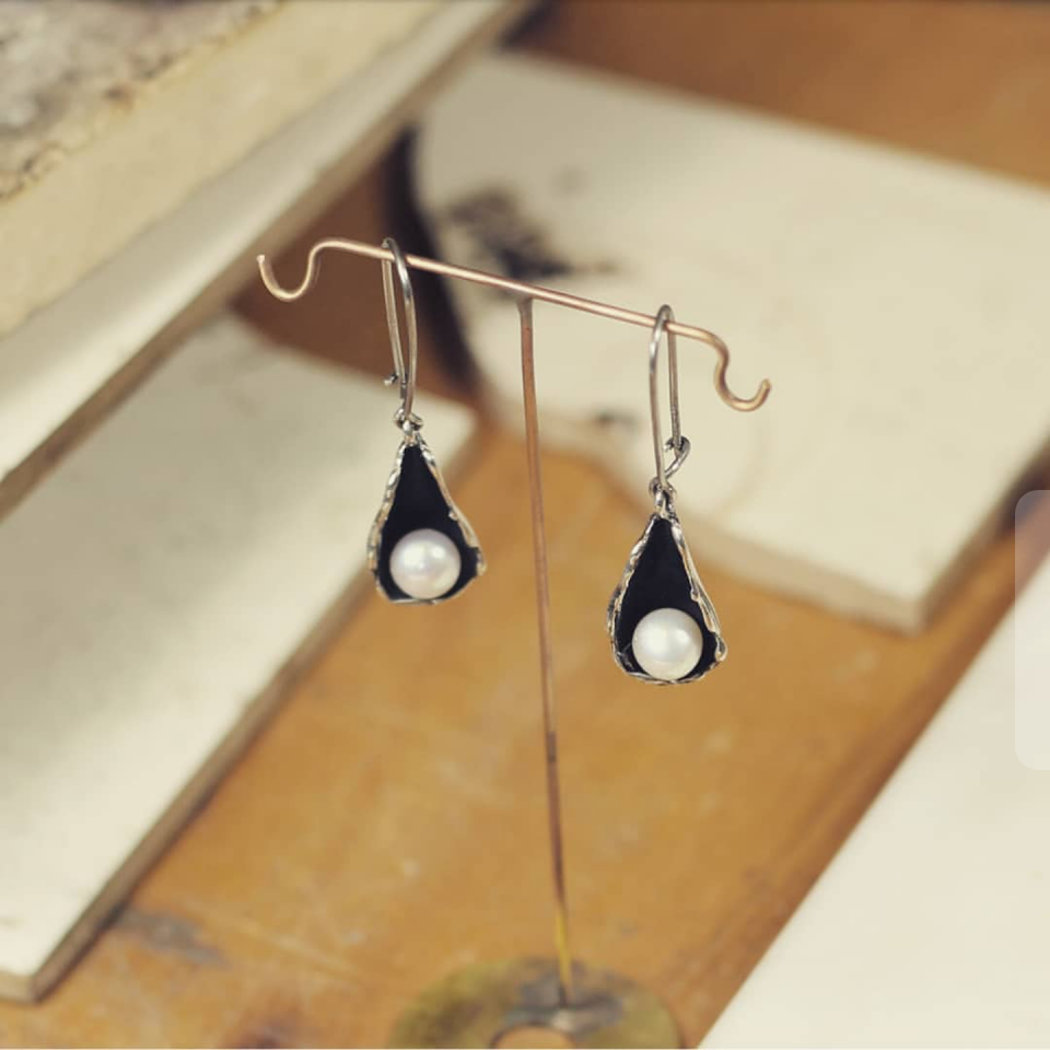 İncili İstiridye Gümüş Küpe